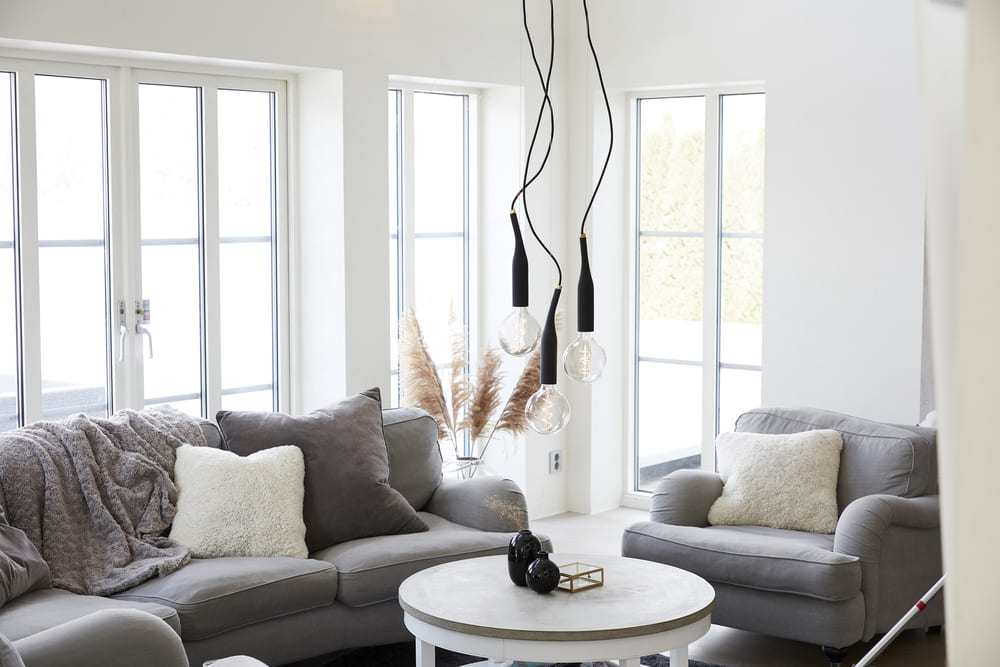 Ilumina tus interiores con elegancia: Lámpara Flex Trio de Nud Collection