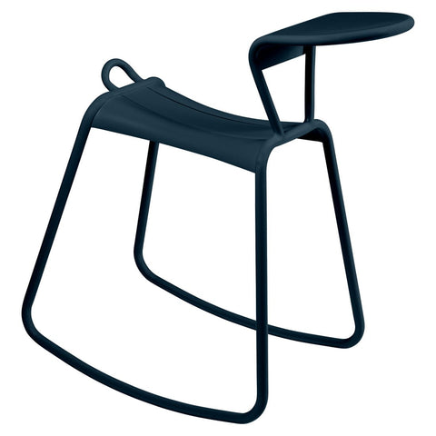 Asiento mecedora ADADESK con mesa de apoyo de la marca fermob. comprar fermob online. Rincon del mueble online. RDM madrid.