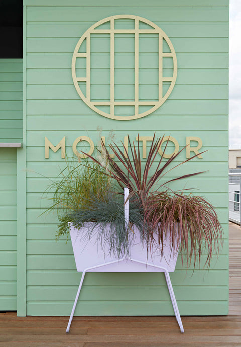 Jardinera alta BASKET de la marca francesa Fermob. Comprar Fermob online. Rincón del Mueble