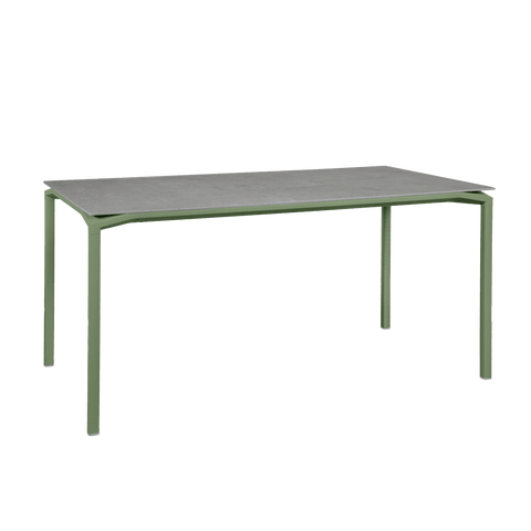 Mesa calvi mineral 160x80cm de la marca fermob. comprar online en rincon del mueble