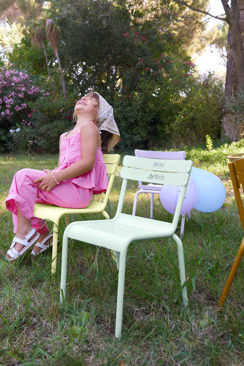 Silla LUXEMBOURG KID ARTISTE de la marca francesa Fermob. Comprar Fermob online. Rincón del Mueble