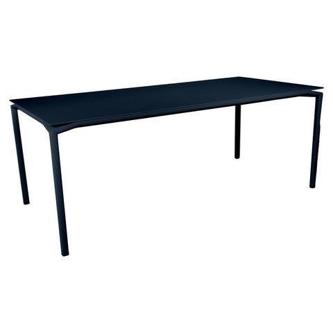 Mesa CALVI interior 195X95cm de la marca Fermob. Comprar Fermob online.  Rincon del mueble. 