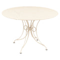 Mesa Ø 117 cm 1900 de la marca francesa Fermob. Comprar Fermob online. Rincón del Mueble