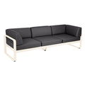 Sofá club BELLEVIE para 3 personas de la marca francesa Fermob. Comprar Fermob online. Rincón del Mueble