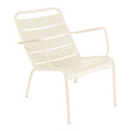 Sillón bajo con reposabrazos LUXEMBOURG. Fermob online. Rincón del Mueble