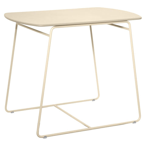 Mesa Surprising de la marca Fermob. comprar online en rincon del mueble