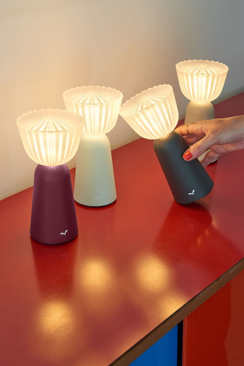 Lámpara de exterior.  Fermob. Rincón del Mueble. SWIING. Iluminación 
