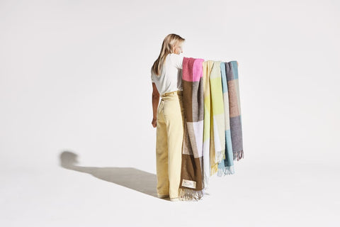 Manta COLOUR BLEND BLANKET de Fatboy en Rincón del mueble RDM Madrid España