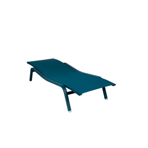 Tumbona ALIZÉ XS de la marca Fermob. Comprar Fermob online. Rincón del Mueble