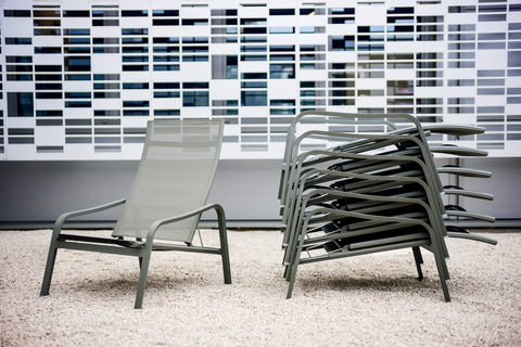 Sillón bajo ALIZÉ de la marca francesa Fermob. Comprar Fermob online. Rincón del Mueble