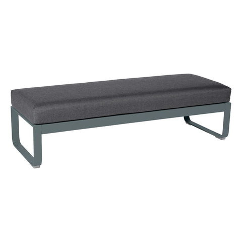 Puf BELLEVIE para dos personas de la marca francesa Fermob. Comprar Fermob online. Rincón del Mueble