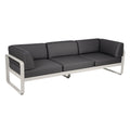 Sofá club BELLEVIE para 3 personas de la marca francesa Fermob. Comprar Fermob online. Rincón del Mueble
