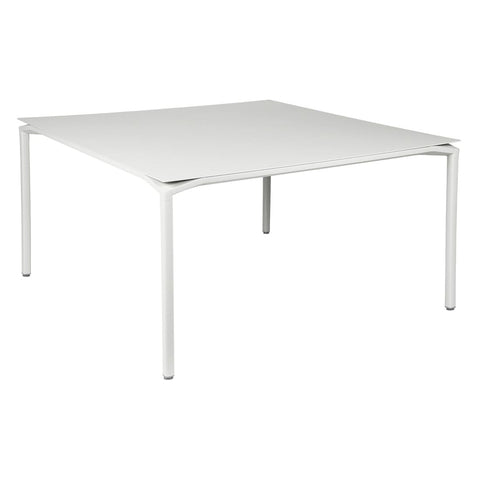 Mesa CALVI de 140 X 140 cm de la marca francesa Fermob. Comprar Fermob online. Rincón del Mueble