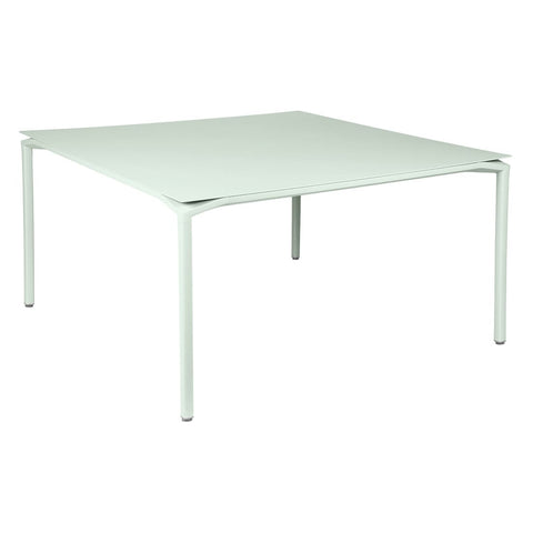 Mesa CALVI de 140 X 140 cm de la marca francesa Fermob. Comprar Fermob online. Rincón del Mueble