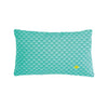 Cojín de exterior ENVIE D'AILLEURS de 44 x 30 cm de la marca francesa Fermob. Rincón del Mueble