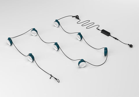 Guirnalda de luces exteriores HOOP de la marca Fermob. Comprar Fermob online