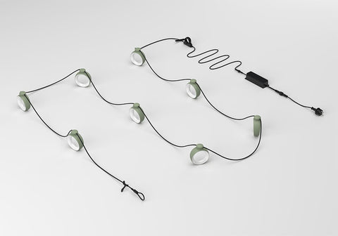 Guirnalda de luces exteriores HOOP de la marca Fermob. Comprar Fermob online