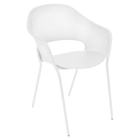 Silla con reposabrazos KATE de la marca FERMOB en Rincón del Mueble RDM Madrid España