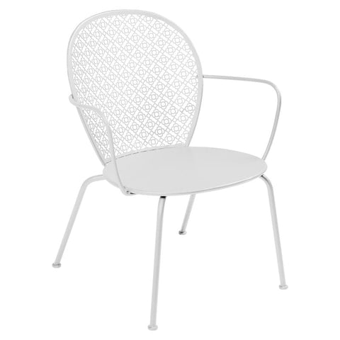 Sillón bajo con reposabrazos LORETTE. Comprar mobiliario online de Fermob en Rincón del Mueble RDM Madrid España
