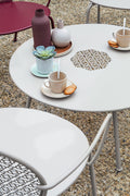 Sillón bajo con reposabrazos LORETTE. Comprar mobiliario online de Fermob en Rincón del Mueble RDM Madrid España