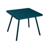 Mesa LUXEMBOURG KID de 57 x 57 cm de la marca francesa Fermob. Comprar Fermob online. Rincón del Mueble