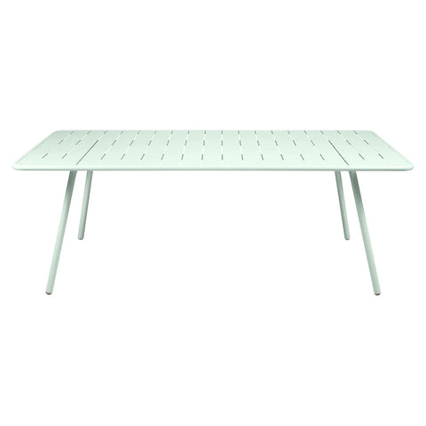Mesa LUXEMBOURG de 207 x 100 cm de la marca francesa Fermob. Comprar Fermob online. Rincón del Mueble