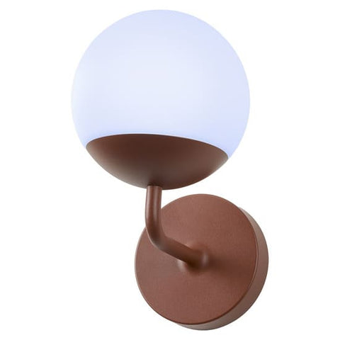 Aplique de pared mooon de la marca Fermob. 