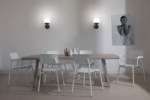 Aplique de pared mooon de la marca Fermob.