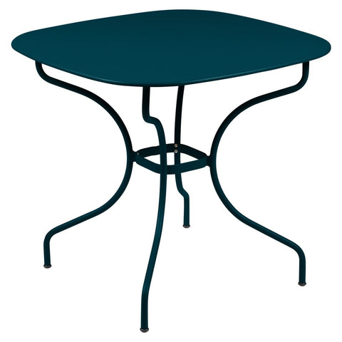 Mesa 82 x 82 cm OPERA+ de la marca francesa Fermob. Comprar Fermob online. Rincón del Mueble