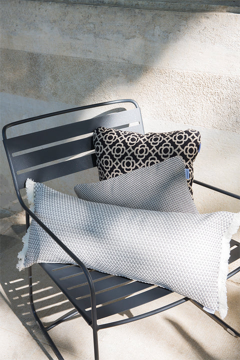 Cojín de exterior EVASION de 44 x 30 cm de la marca Fermob. Comprar Fermob online. Rincón del Mueble