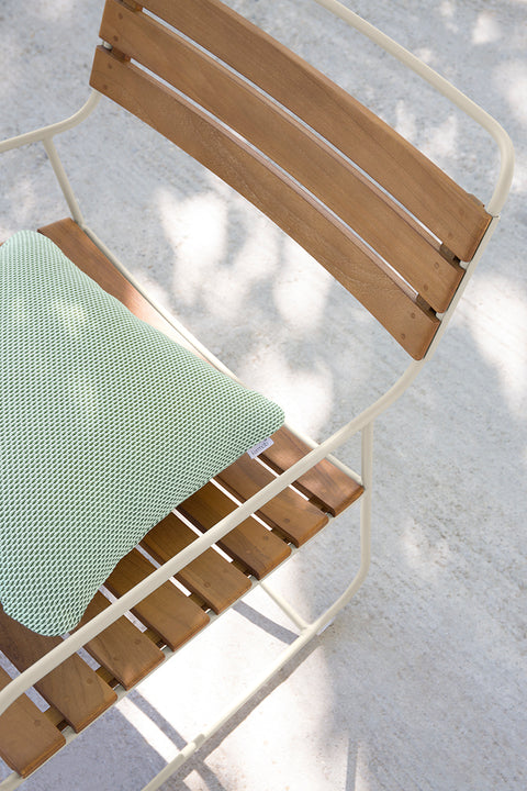 Cojín de exterior EVASION de 44 x 44 cm de la marca Fermob. Comprar Fermob online. Rincón del Mueble