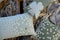 Cojín de exterior TRÈFLE de 44 x 44 cm de la marca Fermob. Comprar Fermob online. Rincón del Mueble