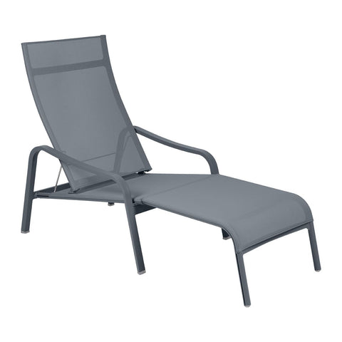 Reposapiés para sillón bajo ALIZÉ de la marca francesa Fermob. Comprar Fermob online. Rincón del Mueble