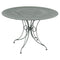 Mesa Ø 117 cm 1900 de la marca francesa Fermob. Comprar Fermob online. Rincón del Mueble